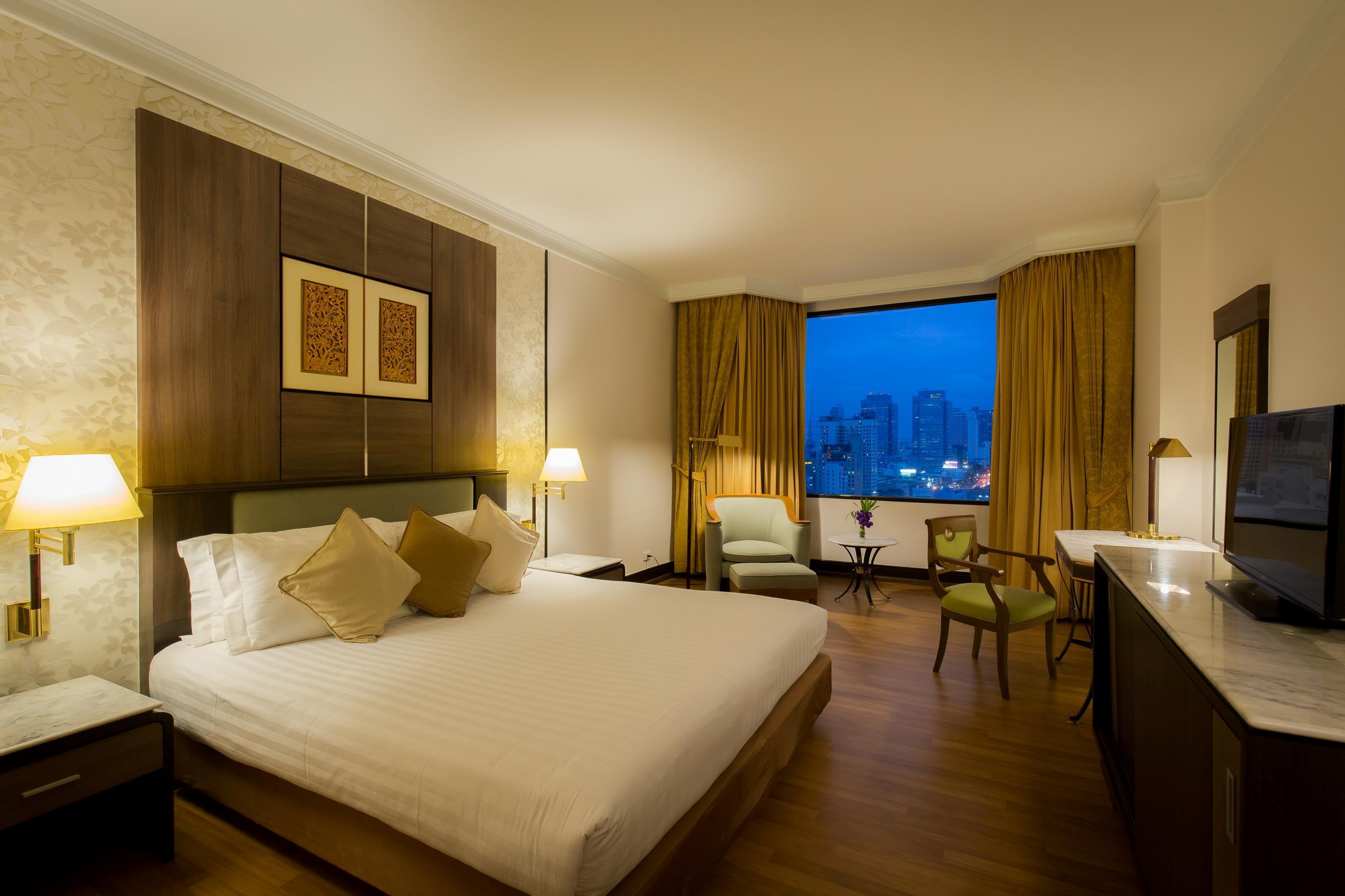 Отель Ramada By Wyndham Bangkok Chaophya Park Экстерьер фото