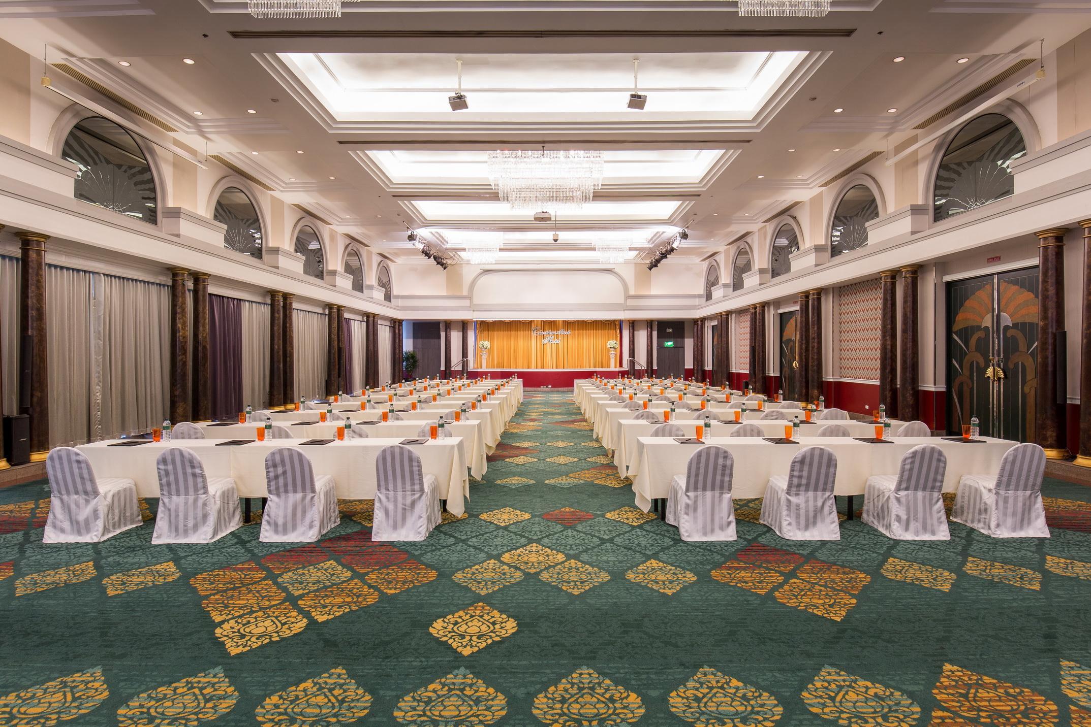 Отель Ramada By Wyndham Bangkok Chaophya Park Экстерьер фото