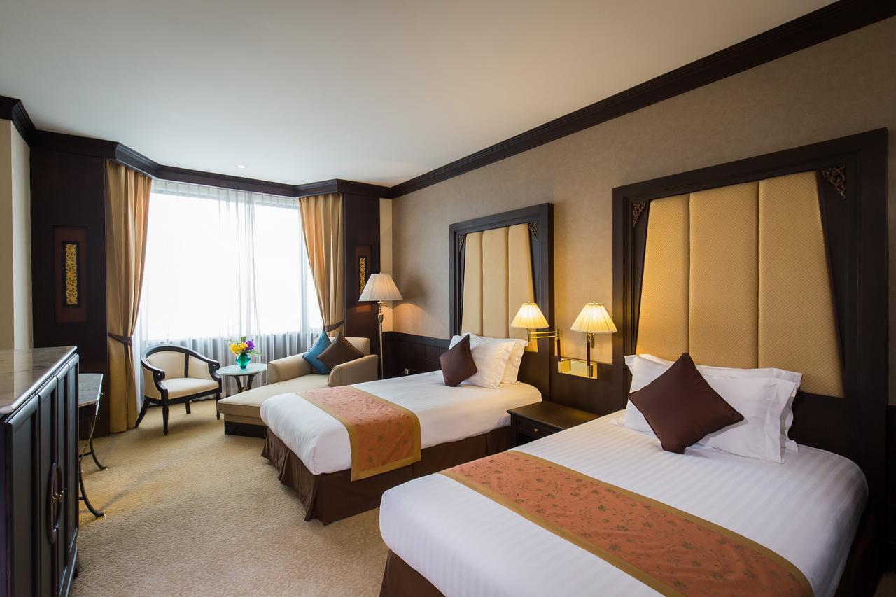 Отель Ramada By Wyndham Bangkok Chaophya Park Экстерьер фото