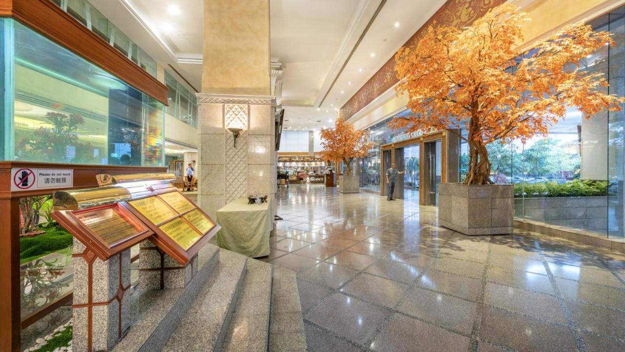 Отель Ramada By Wyndham Bangkok Chaophya Park Экстерьер фото